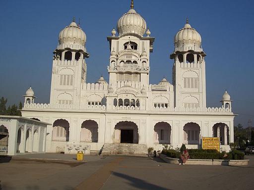 Gurudwara Charan Kamal