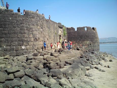 Kolaba fort