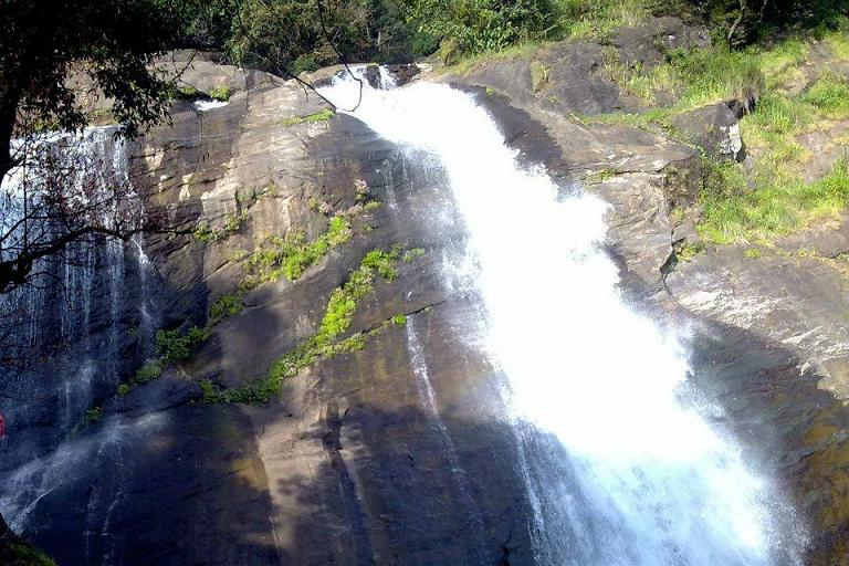 Keezharkuthu Falls