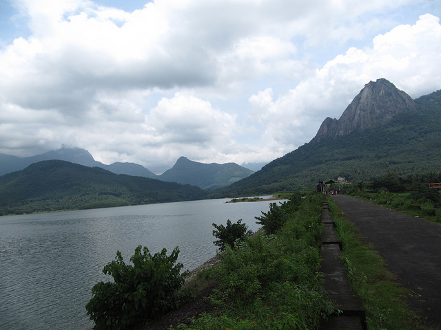 Kanjirapuzha Dam