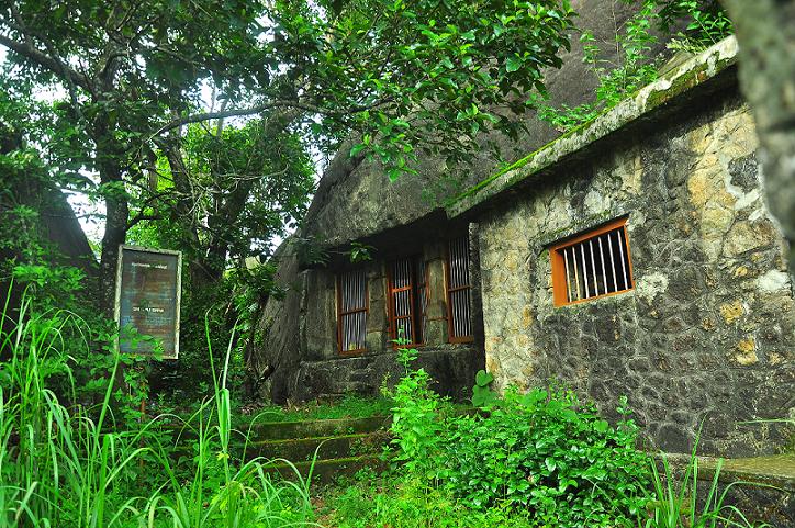 Kaviyoor Rock Temple