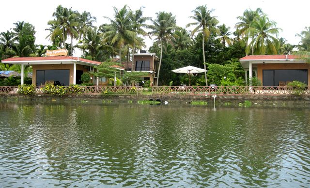 Lake Symphony Resort Cochin