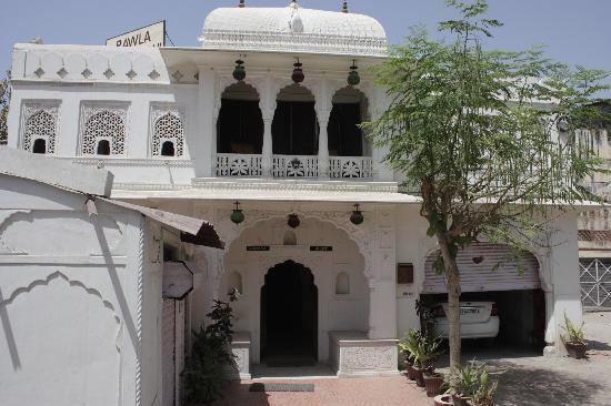 Hotel Rawla Mrignayani Palace Jaipur