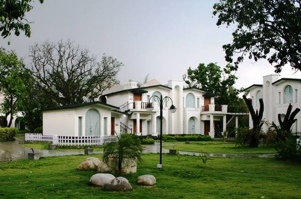 The Hridayesh Spa & Resort  Corbett