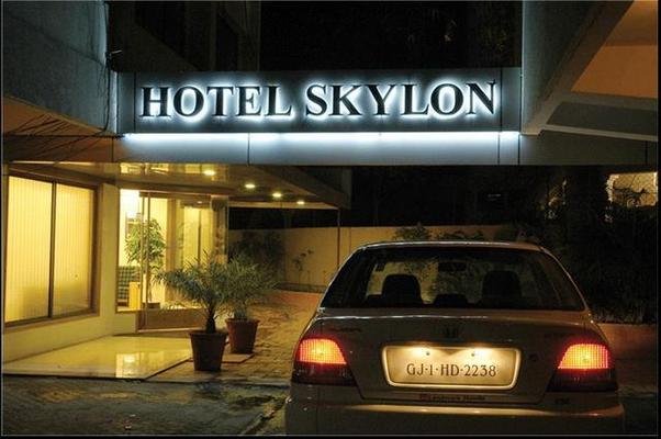 Skylon Hotel Ahmedabad