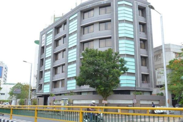 Hotel Dev Aadi Ahmedabad