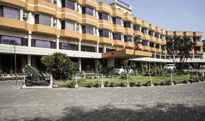 Hotel Samdareeya Jabalpur