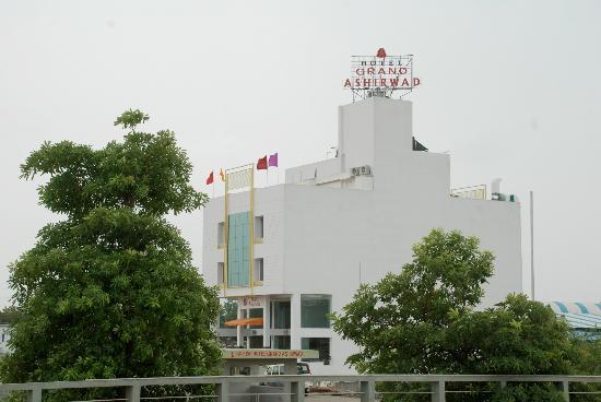 Hotel Grand Ashirwad Bhopal