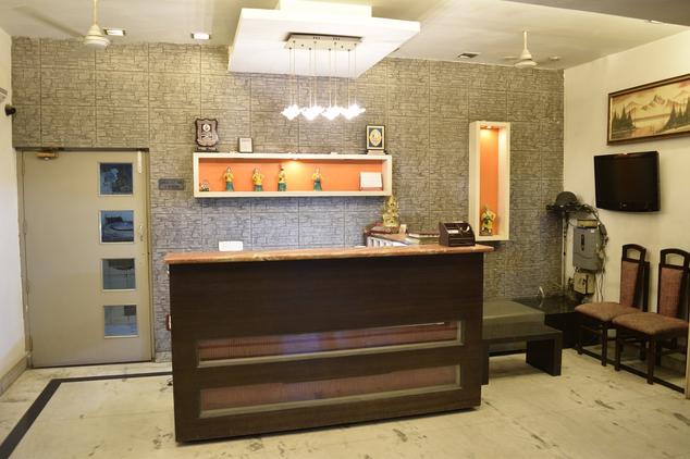 Hotel Raj Darbar