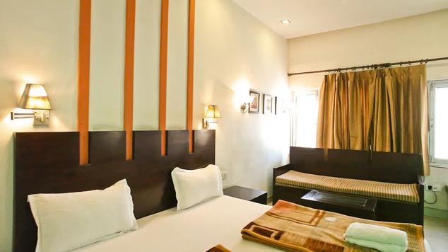 Hotel Raj Darbar