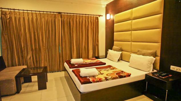 Hotel Raj Darbar