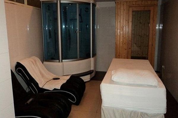 Hotel Eqbal Inn