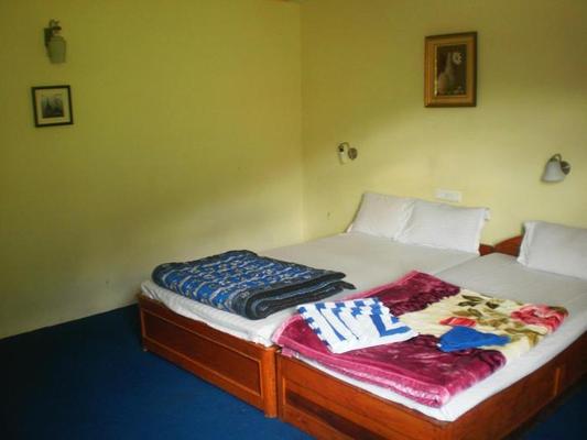 Hotel Hill Retreat