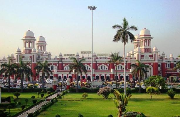 Lucknow Tour Package