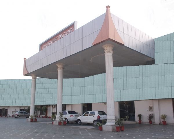 Hotel Mansarover Paradise Moradabad