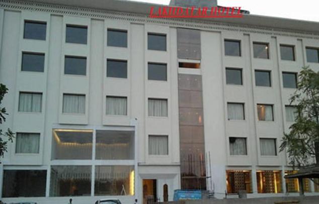 Hotel Lakhdatar Sikar