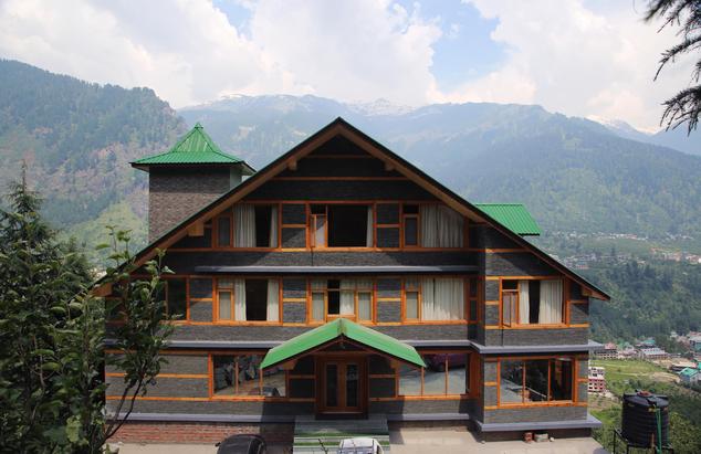 Holiday Heights Manali