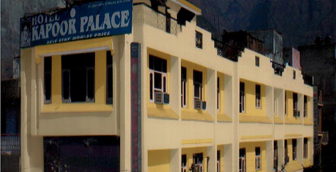 Hotel Kapoor Palace Katra