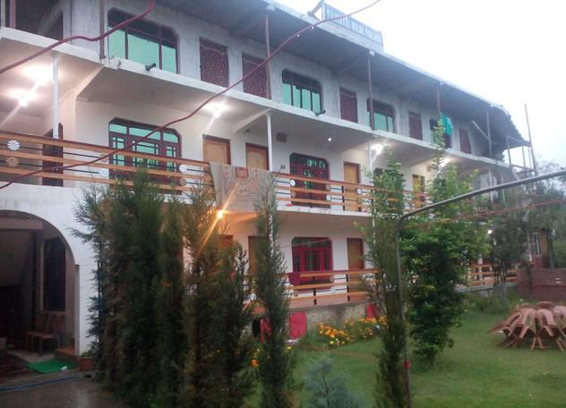 Hotel Hilal Palace Srinagar