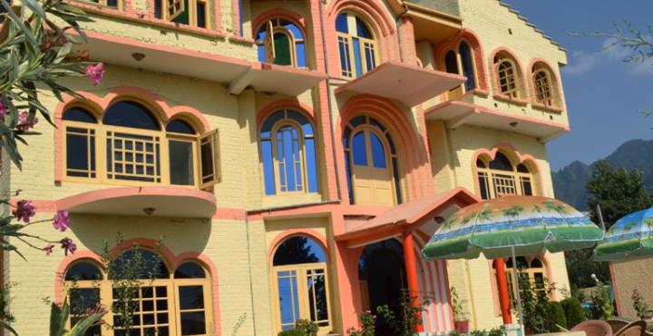 Hotel Kashmir Grand Nishat Srinagar