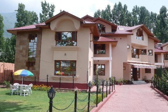 Al Hamra Retreat Srinagar