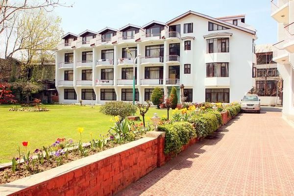 Hotel Paradise Srinagar