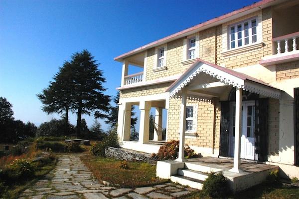 Grand Oak Manor Binsar