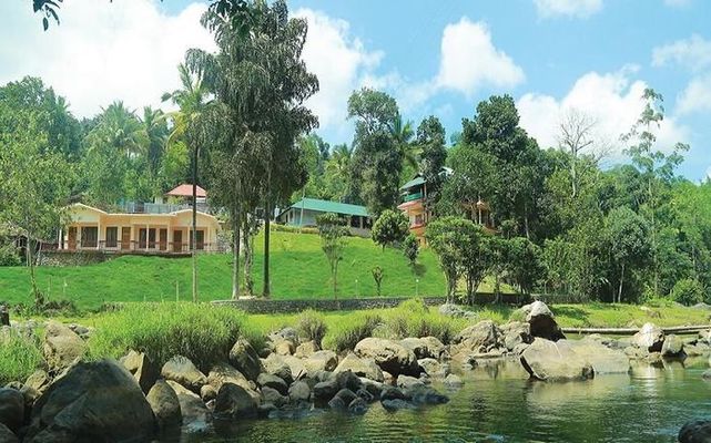 Avondale Luxury Cottage Munnar