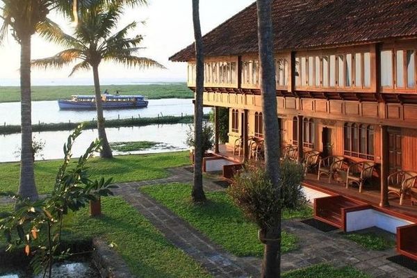 Coconut Lagoon - CGH Earth Resort Kumarakom