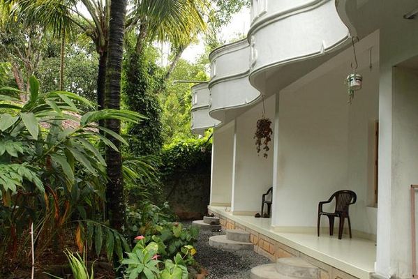 Bougainvilla Homestay Thekkady