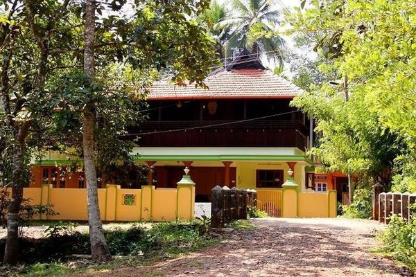 Nalukettu Heritage Home Kottayam