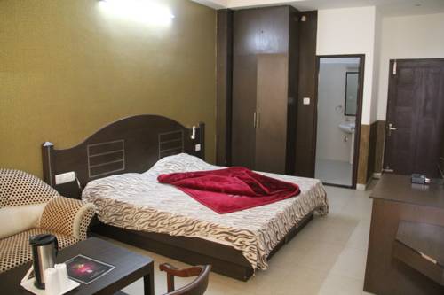 Hotel Prem Nisarga Nahan