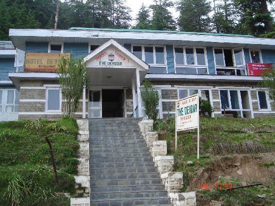 The Devdar Hotel Khajjiar